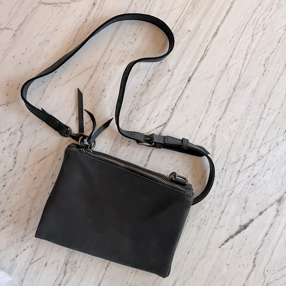 ABLE Martha leather crossbody bag black